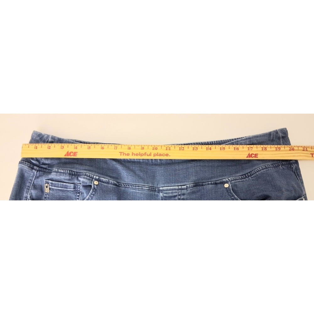 Belle By Kim Gravel Bermuda Shorts Women's Size 20W Frayed Hem TripleLuxe - Picture 10 of 14